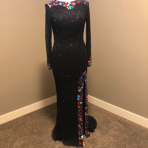 SOLD-Primavera Couture beaded gown with colored glass cuts - Picture 5 of 10